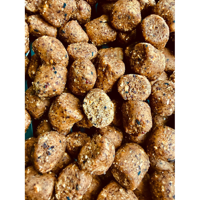Kulki proteinowe "Oval pellet" M Power Squid 3 kg 18 mm