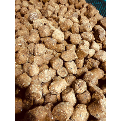 Kulki proteinowe "Oval pellet" Power Mulberry 10 kg 18 mm